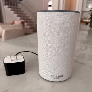 Amazon Echo Smart Speaker (2nd generation) in Sandstone, EUC
